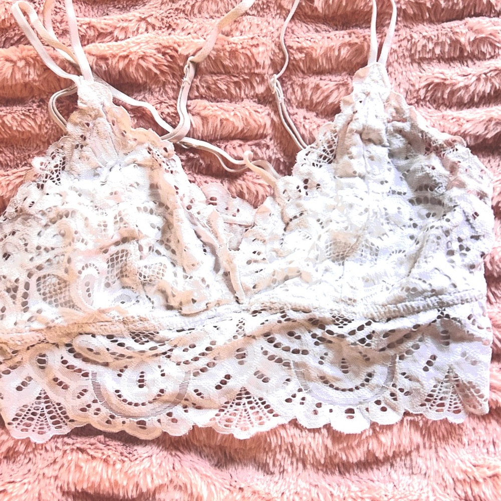 White lace bralette
